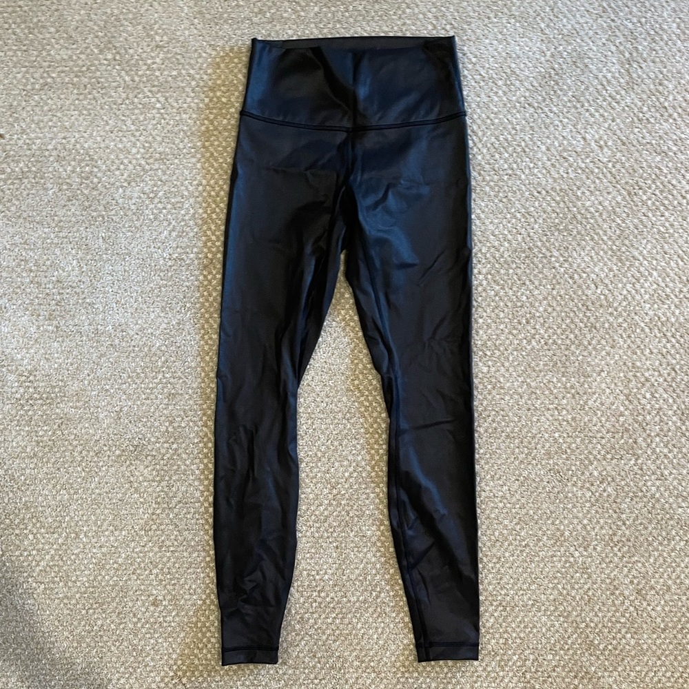 Lulu Lemon pants in shine